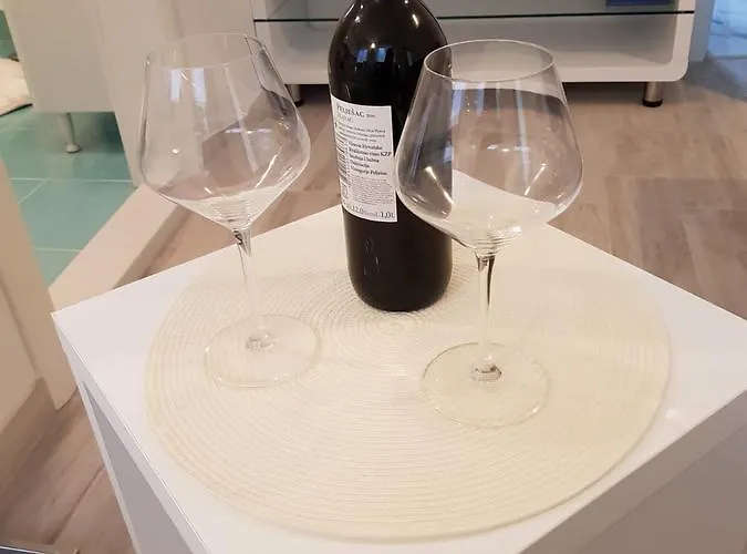 Mia 1 * 바스카보다