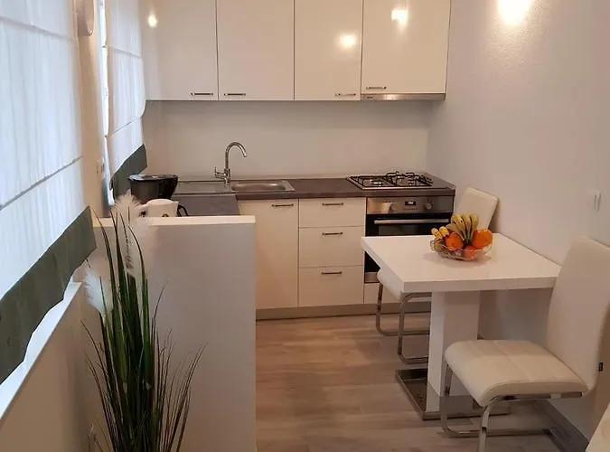 Mia 1 * 巴什卡沃达